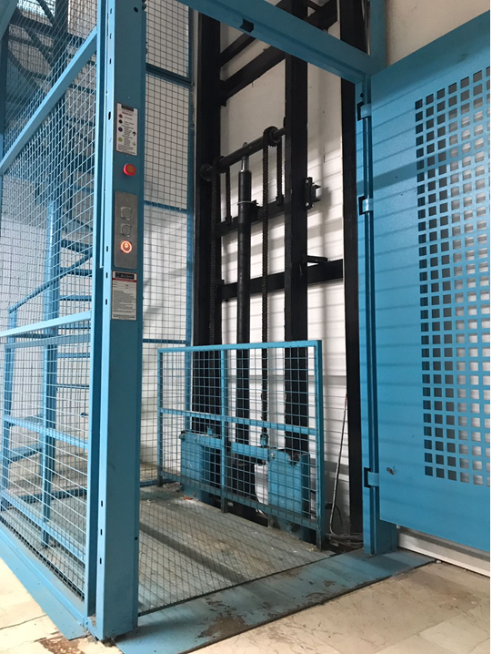 Tek Mastlı Yük Lifti